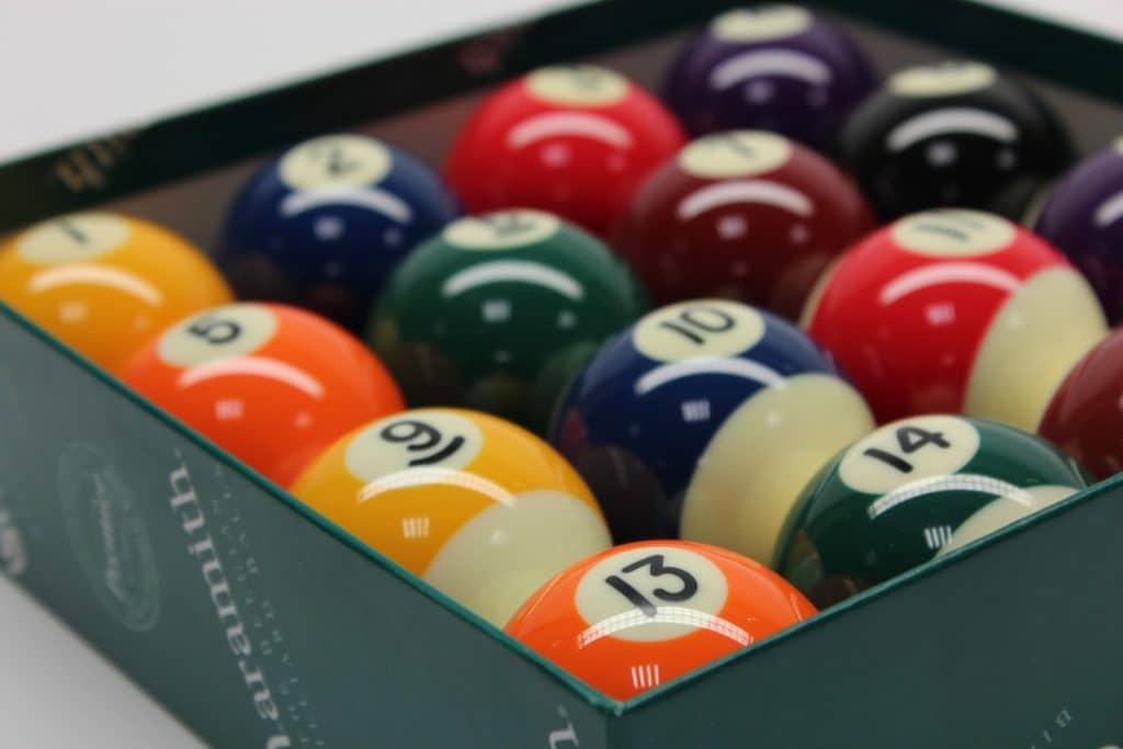 5 Best Pool Balls Reviewed in Detail (Oct. 2024)﻿